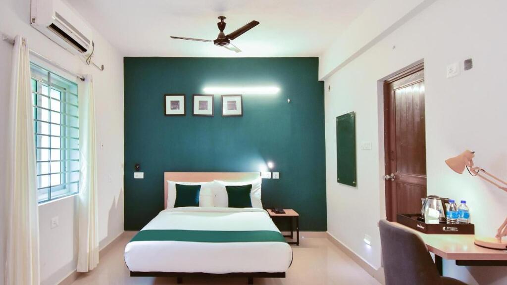 Crayons Hotel Τσενάι Εξωτερικό φωτογραφία